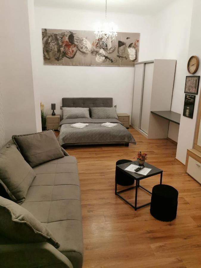 Central Designer Flat Oradea Exterior photo